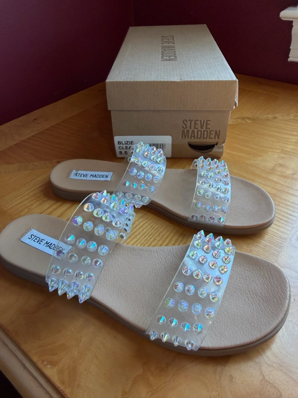 Steve Madden blizie Clear Iridescent Stud Slide Sandals 8.5M